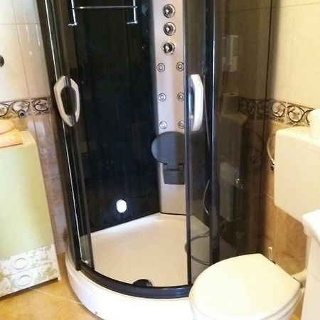 Ivica Apartments Пунат Екстериор снимка