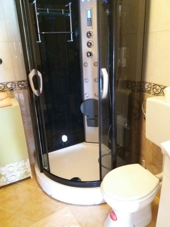 Ivica Apartments Пунат Екстериор снимка